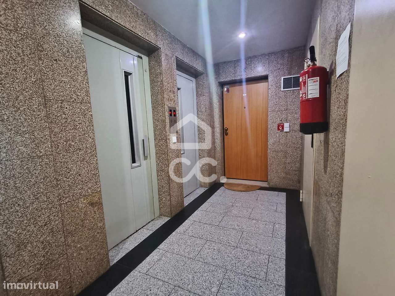 Apartamento T2 à Venda em Alfena – Conforto, Localização e Qualidade d-5