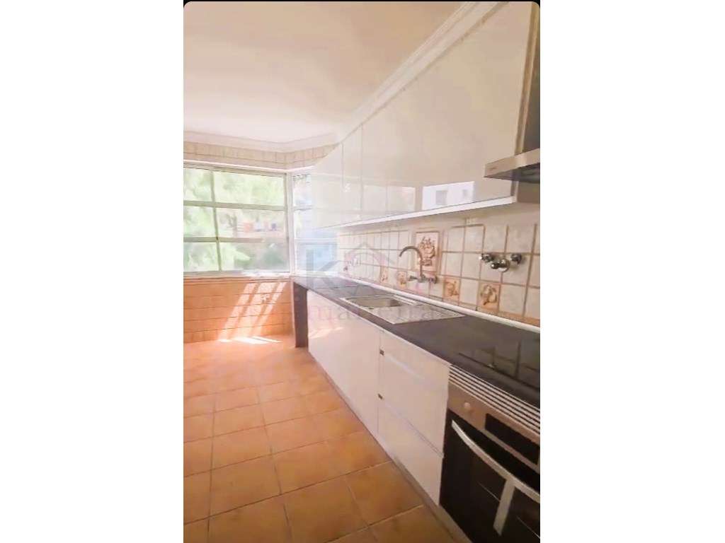 Apartamento 2+1 em Sintra-6