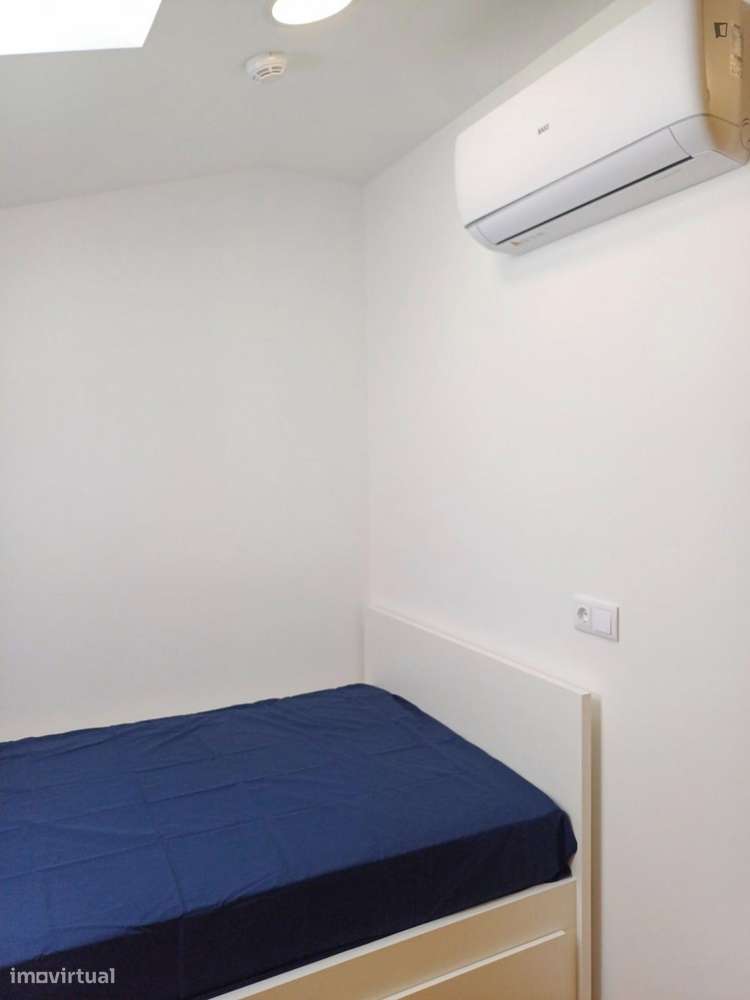 Estúdio - localizado em Montes Claros Coimbra - Grande imagem: 2/4