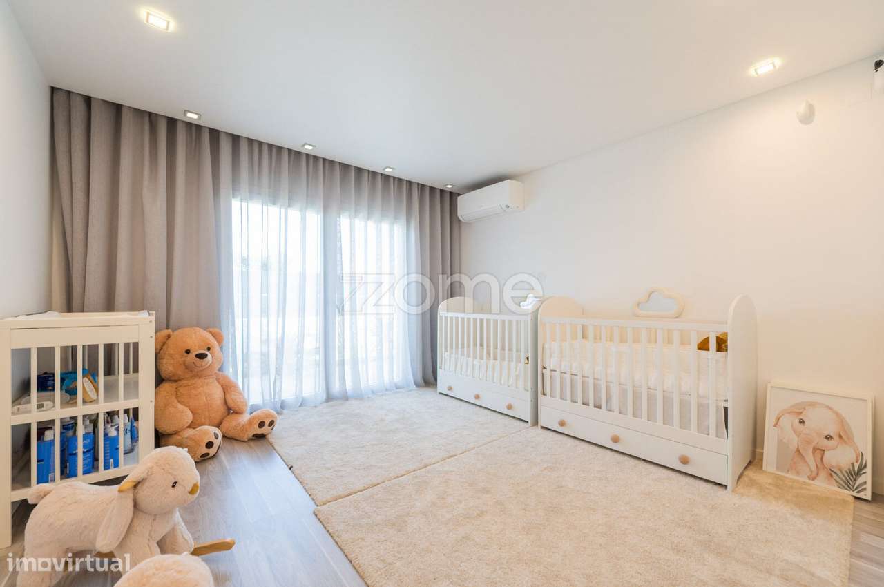 Moradia Térrea T3+1 com Piscina-32