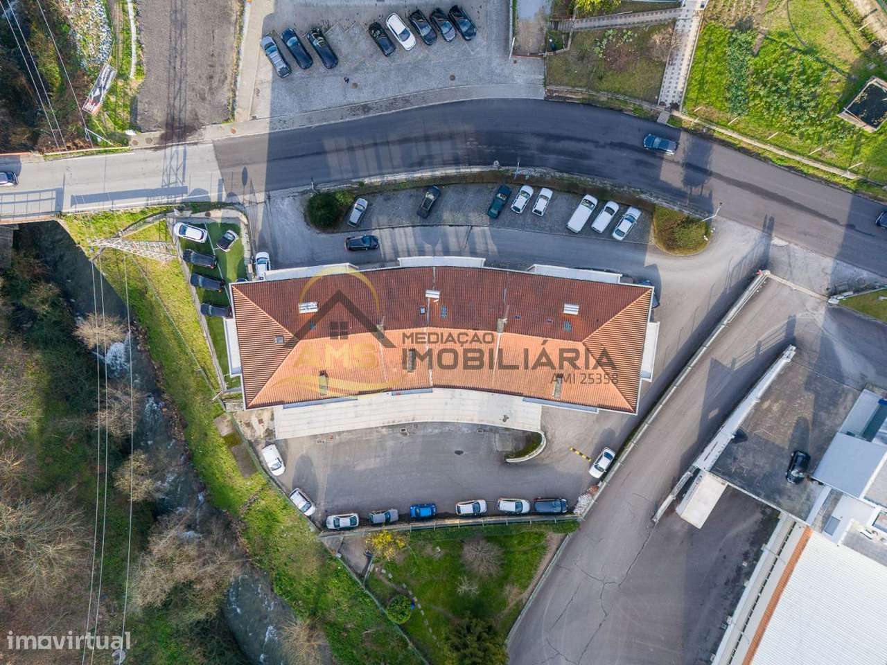 APARTAMENTO T3 COM TRÊS FRENTES E GARAGEM A 5 min a pé do Centro de - Grande imagem: 5/55