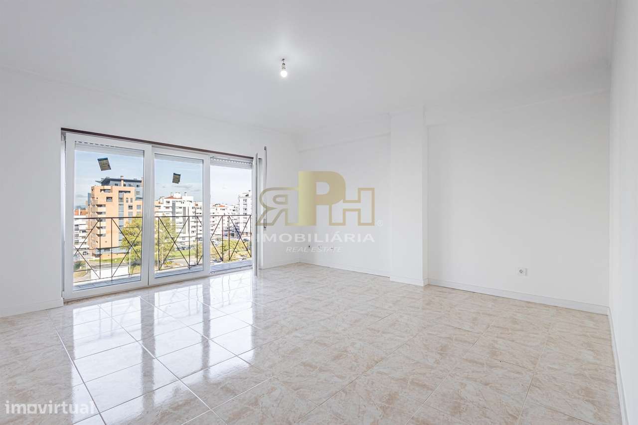 Apartamento T3 Venda em Santarém (Marvila), Santa Iria da Ribeira de S - Grande imagem: 2/25