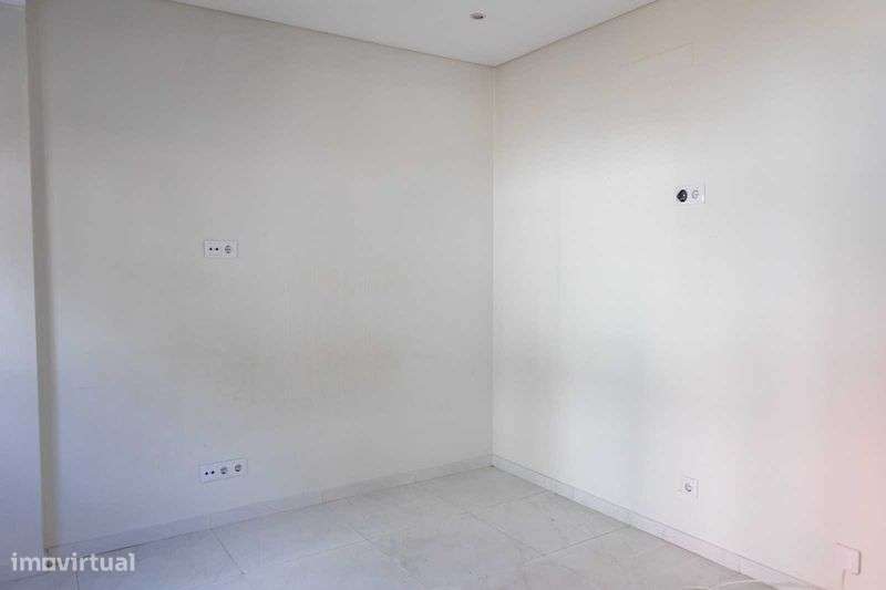 Apartamento T2 com varanda para alugar - Grande imagem: 4/10