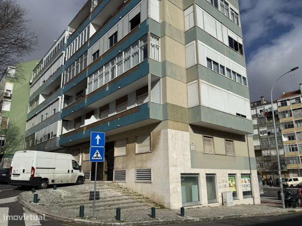 Apartamento T3 na Amadora-8