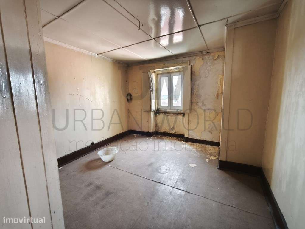 Prédio P/ Recuperar, Estrela - Lisboa, 398m2-8