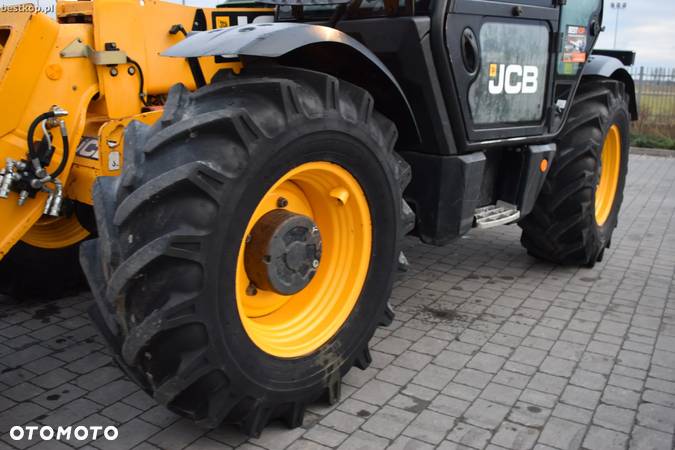 JCB 531-70 - 24