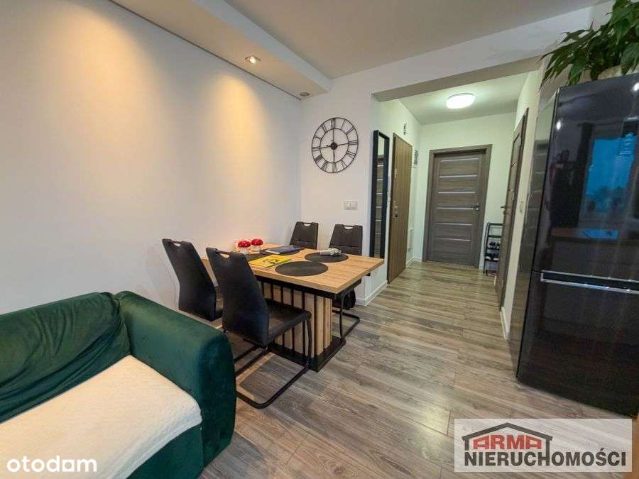 Mieszkanie 2 Pokojowe Z Piwnicą I Miejscem Postojo-4