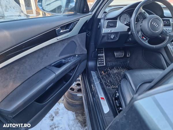 Dezmembram Audi S8, an 2012, 4.0 TFSI, quattro, 520 cp - 10