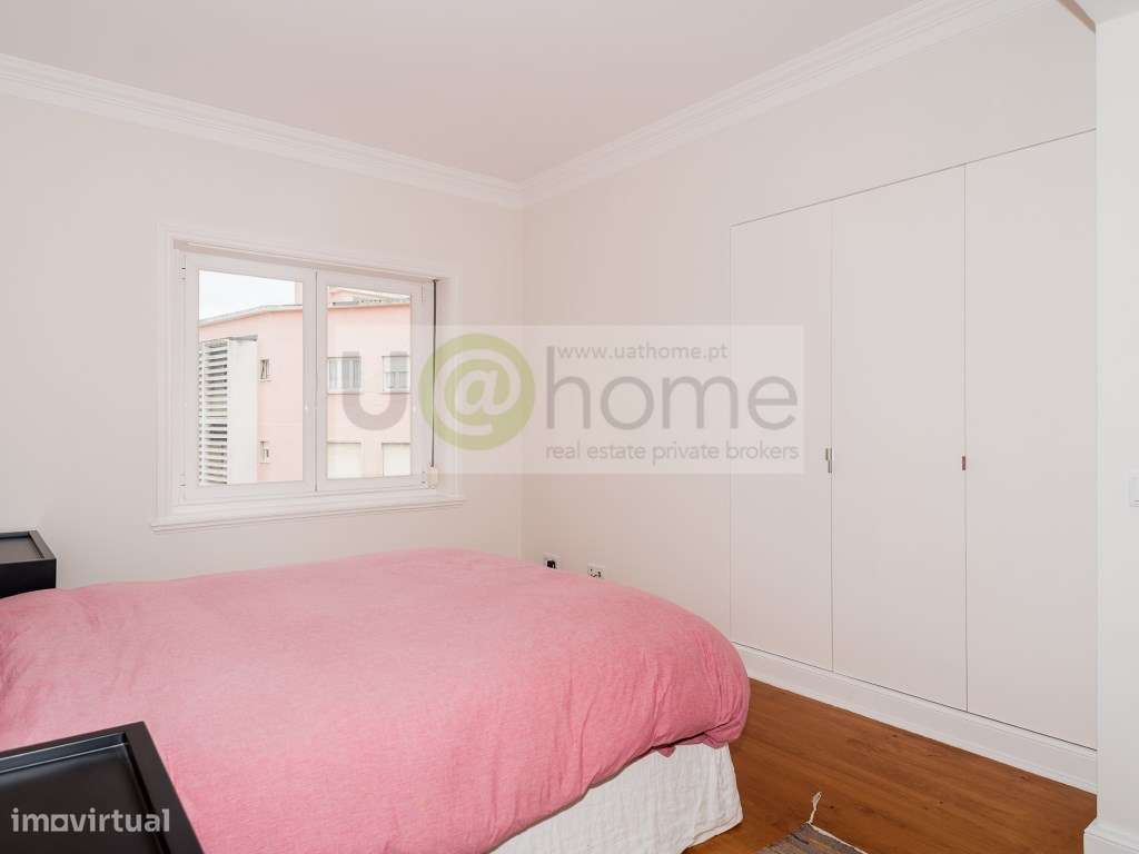 Apartamento T4+ 1 na Lapa-15