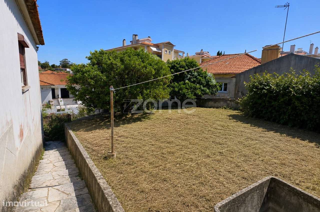 MORADIA T4 PARA REABILITAÇÃO COM LOTE DE 600 M² NA MALVEIRA-6