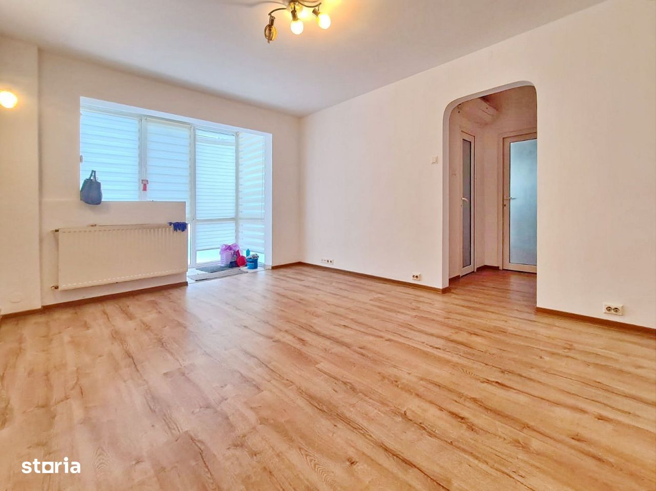 Apartament cu 2 camere,  zona Garii