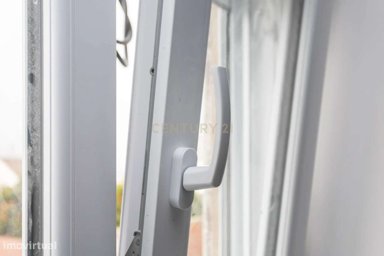 Espaçosa Moradia em Alpiarça, a 45 minutos de Lisboa... - Grande imagem: 5/48