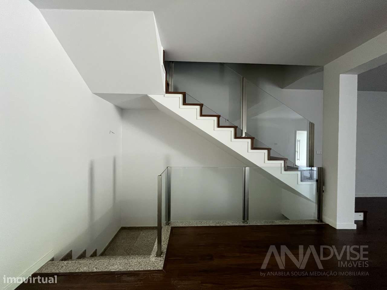 Moradia em Banda T3 Venda em Abraveses,Viseu - Grande imagem: 4/50