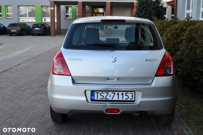 Suzuki Swift 1.3 Black and White - 8