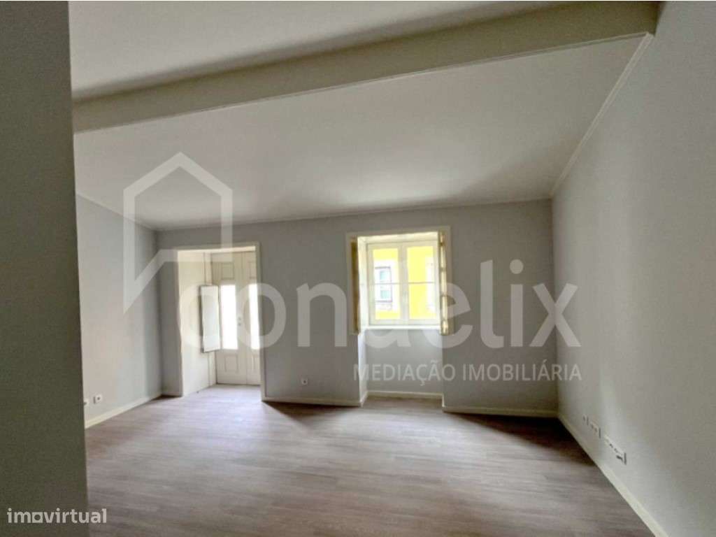 T1 com lugar de garagem e arrumo na Foz Velha - Grande imagem: 4/8