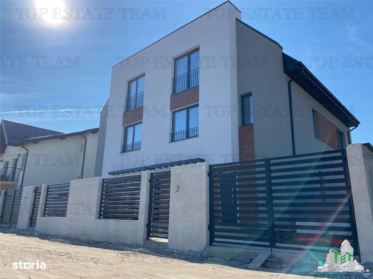 Vile premium cu design special si panouri fotovoltaice - Imagine principală: 5/18