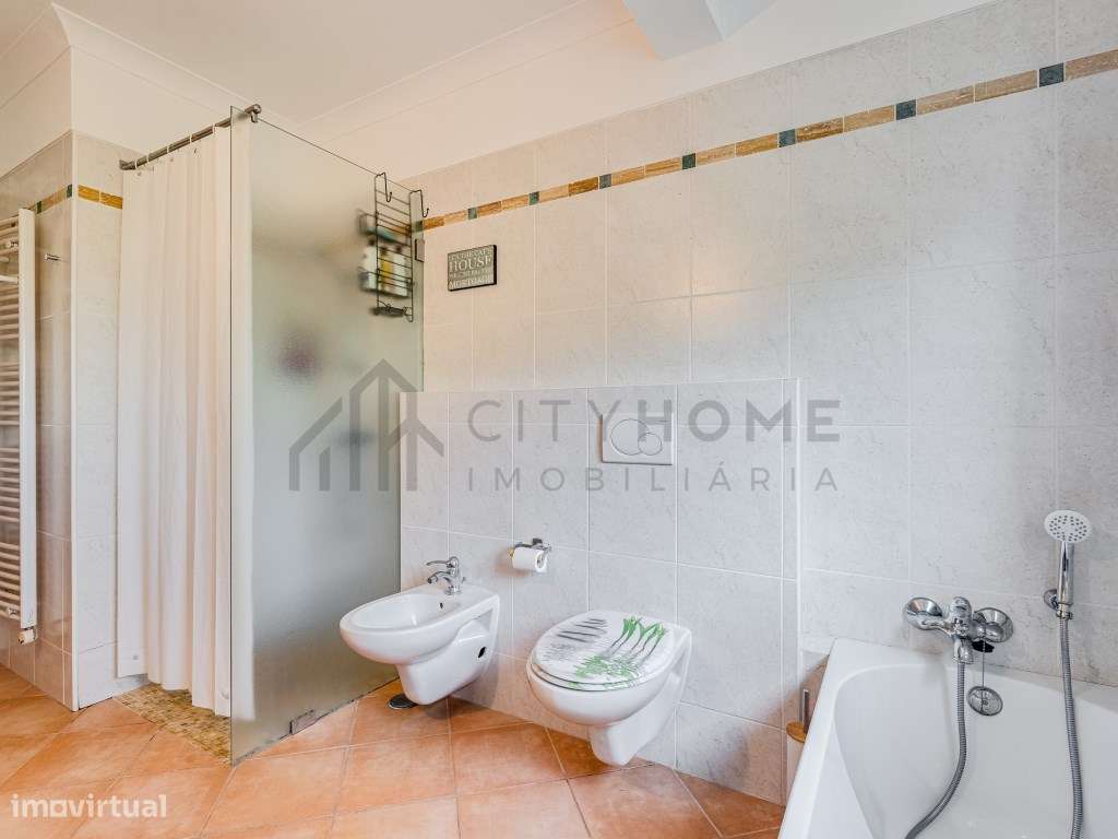 Moradia T3 Renovada com Piscina e Jardins Privados, a Dois Passos d...-21