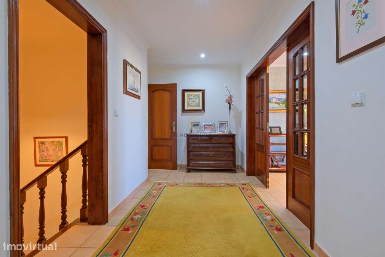 Moradia Isolada T4 com piscina, campo de ténis e logradouro em Cachoei-23