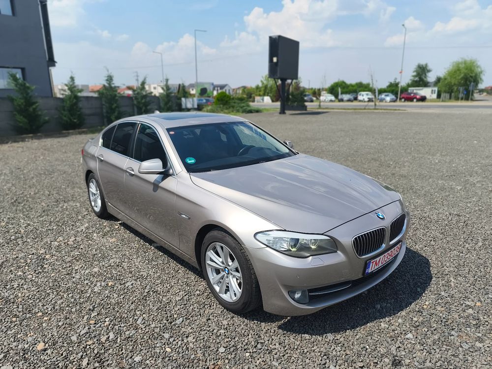 BMW 5 Series F10/F11/F07 [2010 - 2017] 520d Sport-Aut. 2011