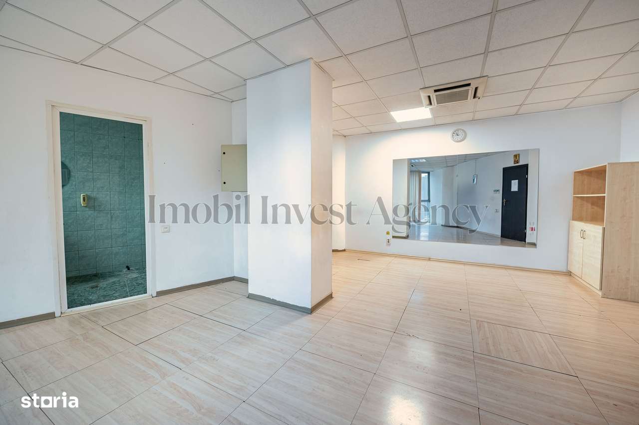 Cladire de birouri Vitan pretabilă pentru diverse afaceri. - Imagine principală: 4/17
