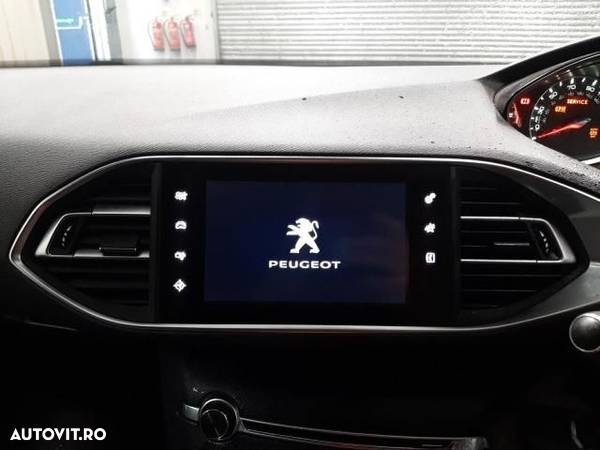 Dezmembrez Peugeot 308 T9 [2013 - 2017] SW wagon 1.6 BlueHDi MT (120 hp) - 13