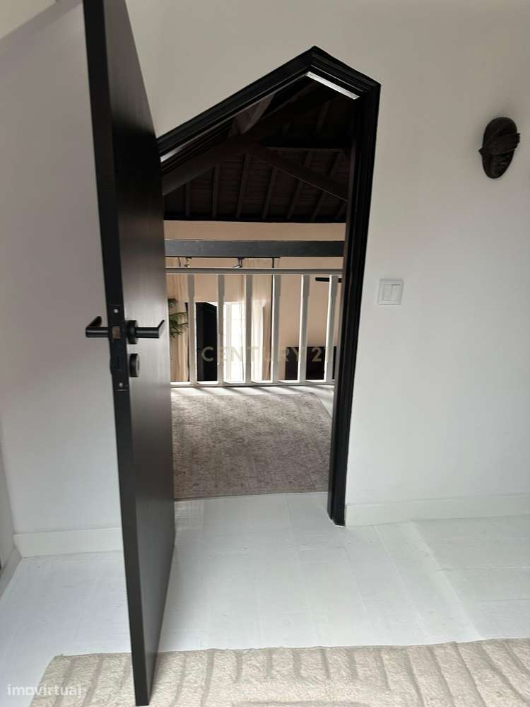 MORADIA ATÍPICA EM  AZAMBUJA - 7 ASSOALHADAS-22