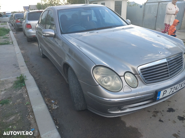 Dezmembrez Mercedes-Benz e class E280 Motor 3.0 140kw - 1