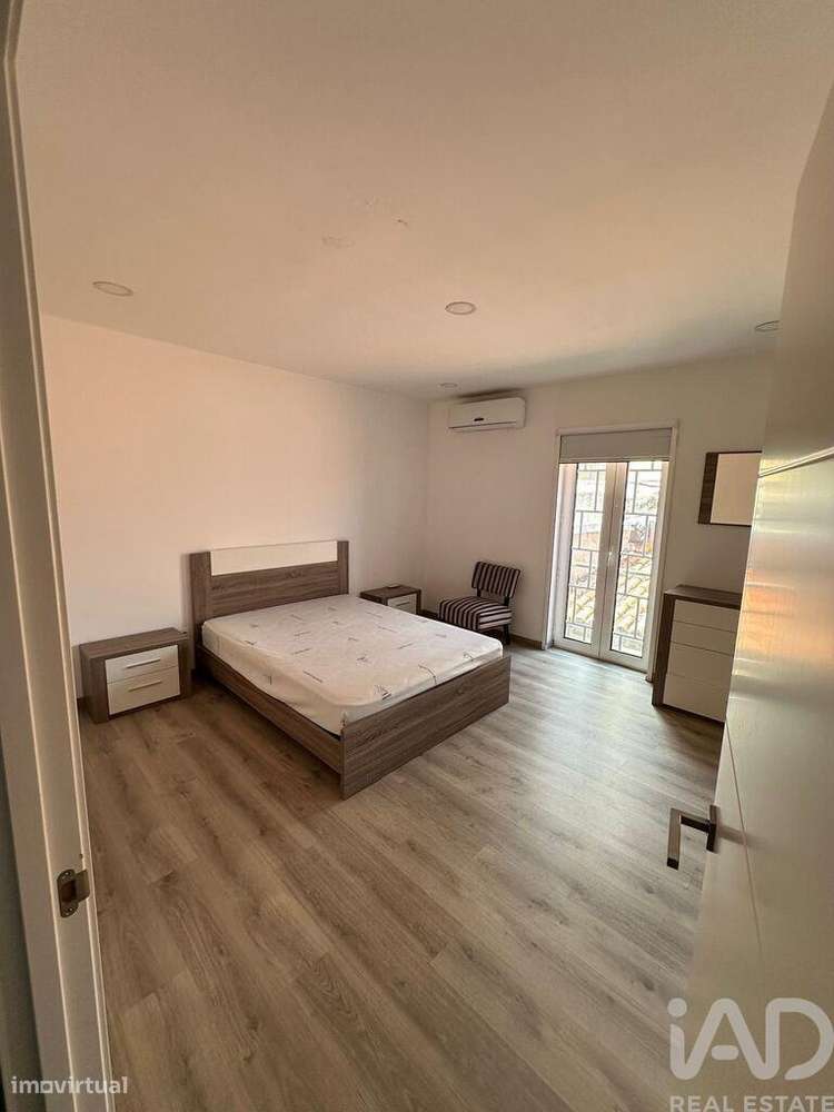 Duplex T3 em Covilhã e Canhoso de 119,00 m2-18
