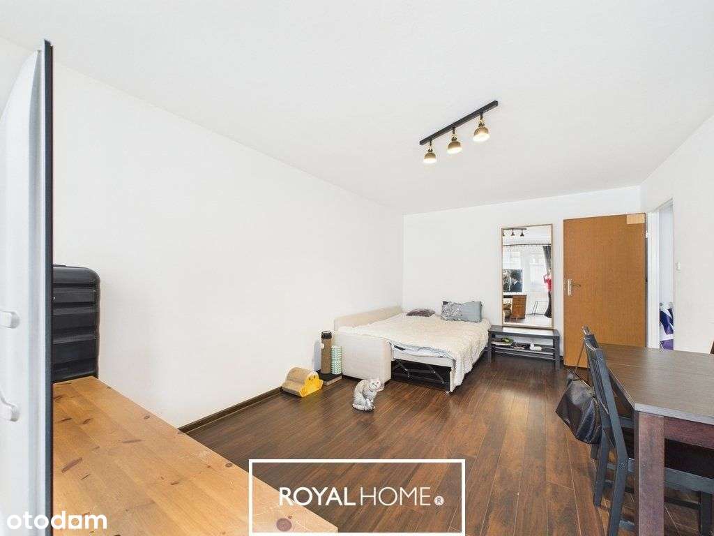 Dwa pokoje z balkonem w super lokalizacji!-1