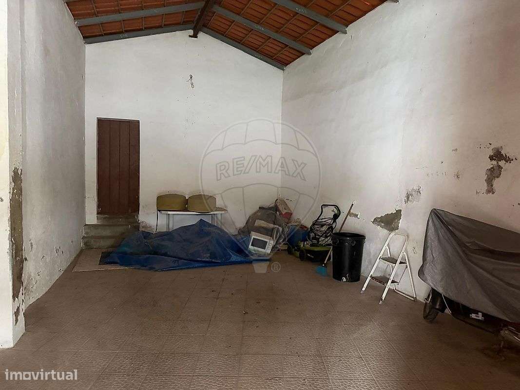 Moradia T9 para venda-11