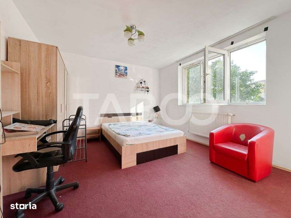 Apartament cu 3 camere de vanzare - parter inalt - zona Rahovei Sibiu-1