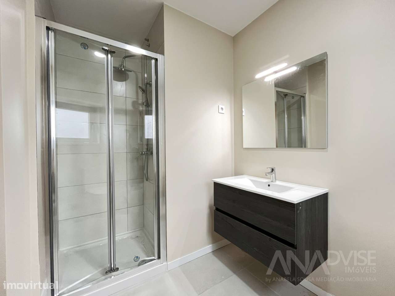 Apartamento T2 Venda em Cavernães,Viseu - Grande imagem: 4/12