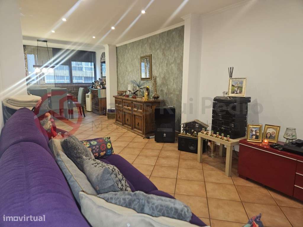 Apartamento T4 transformado em T2, com vista rio - Grande imagem: 2/30