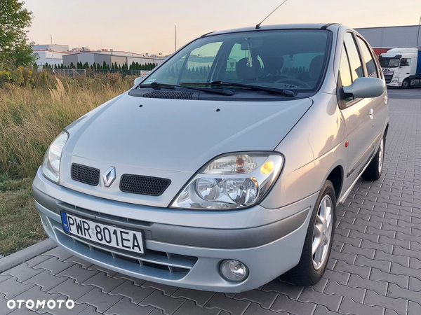 Renault Scenic 1.6 16V Privilege - 15