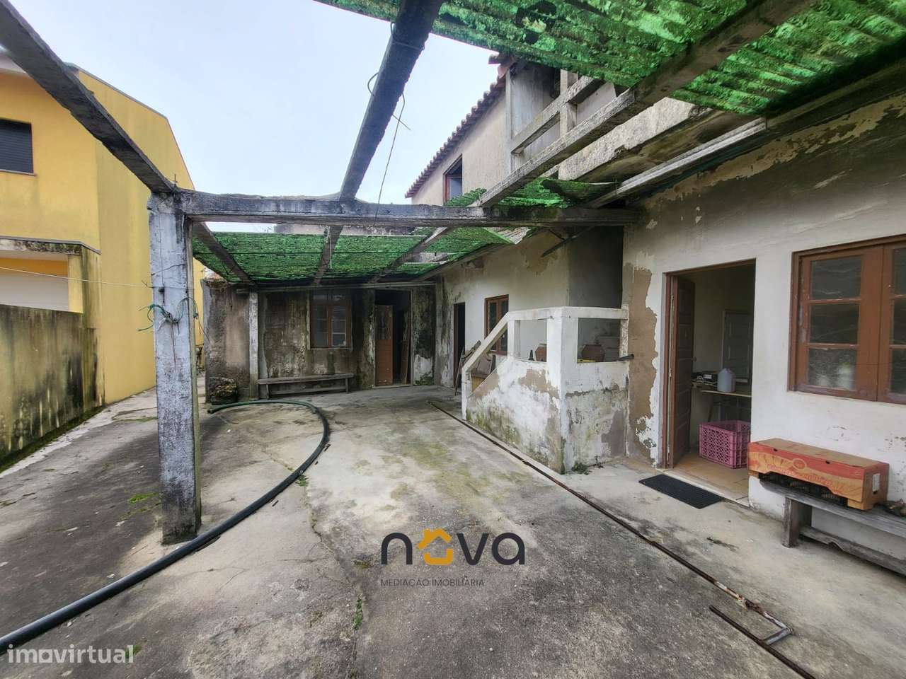 MORADIA T4 PARA RESTAURO EM AGUÇADOURA - Grande imagem: 5/23