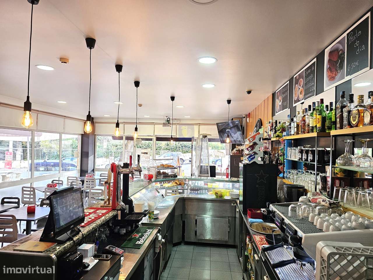 Trespasse: Café / Snak Bar pronto a funcionar c/ esplanada junto ao Pa - Grande imagem: 5/18