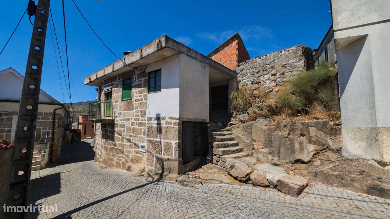 Moradia T2 para venda - Grande imagem: 2/28