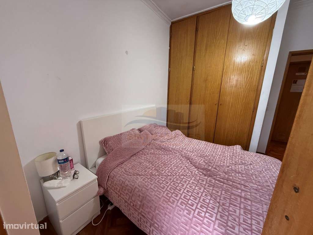 Apartamento T3 com 2 Casas de Banho e Excelente Luminosidade | Conf... - Grande imagem: 5/15