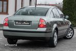 Volkswagen Passat 1.9 TDI Comfortline - 12