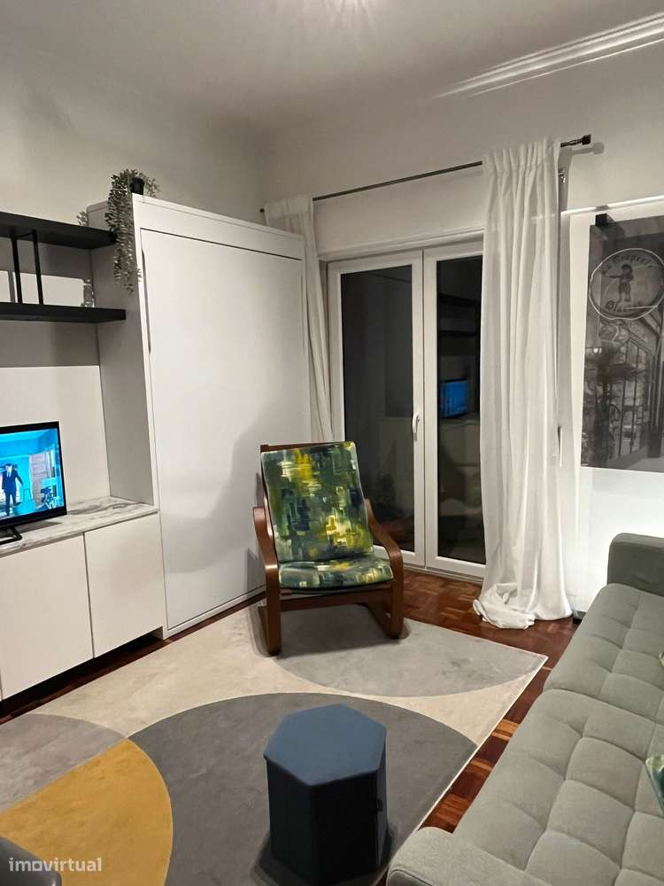 Arrenda-se apartamento T2 mobilado e totalmente equipado em Algés - Grande imagem: 4/20