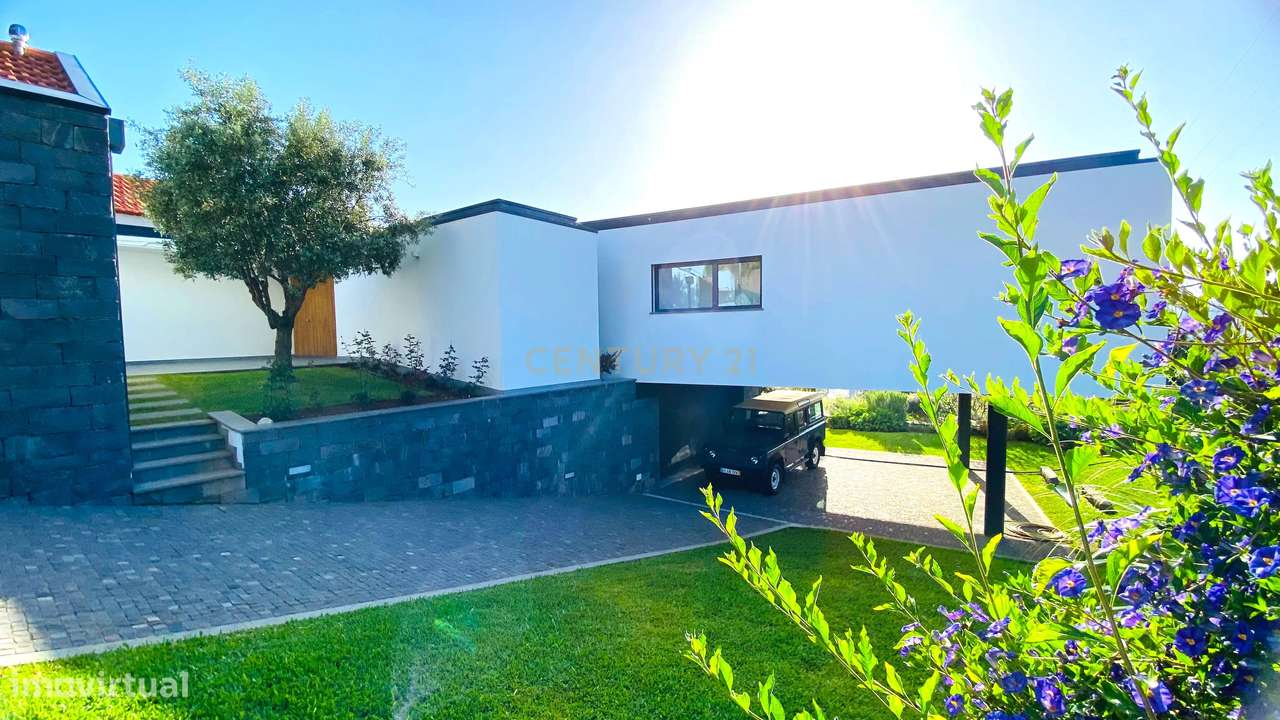 Fantástica Moradia T3 Contemporânea + Anexo T1- Térrea - Arco da Calhe - Grande imagem: 3/51