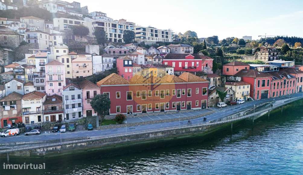 T1 Novo com Terraço e vista Rio| Zona Histórica de Gaia-15