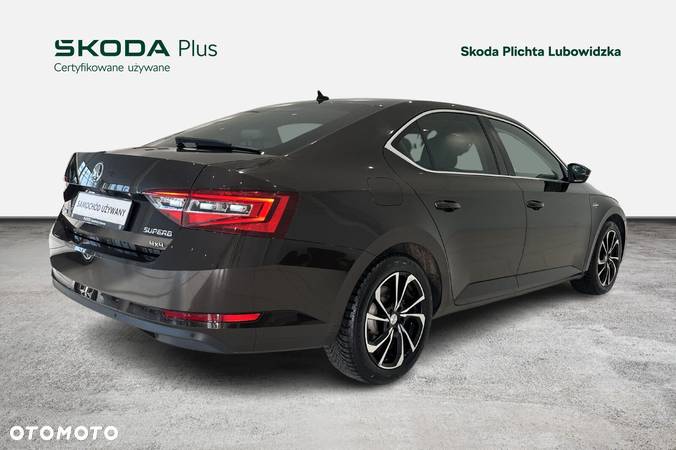 Skoda Superb 2.0 TDI 4x4 L&K DSG - 5