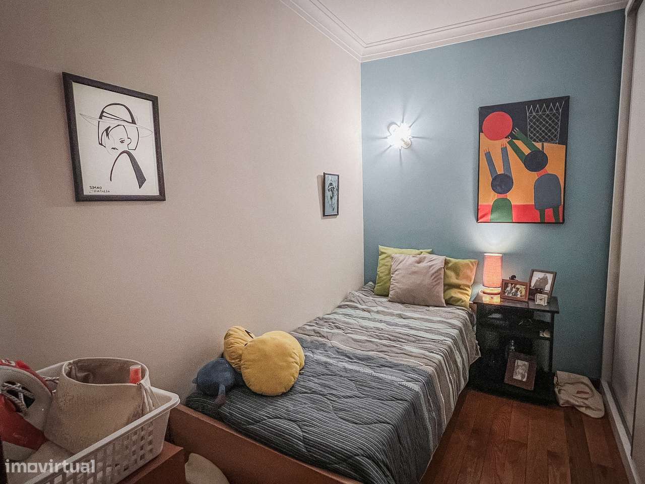 Moradia T4 no Centro de Santo Tirso com Terraço e Jardim-17