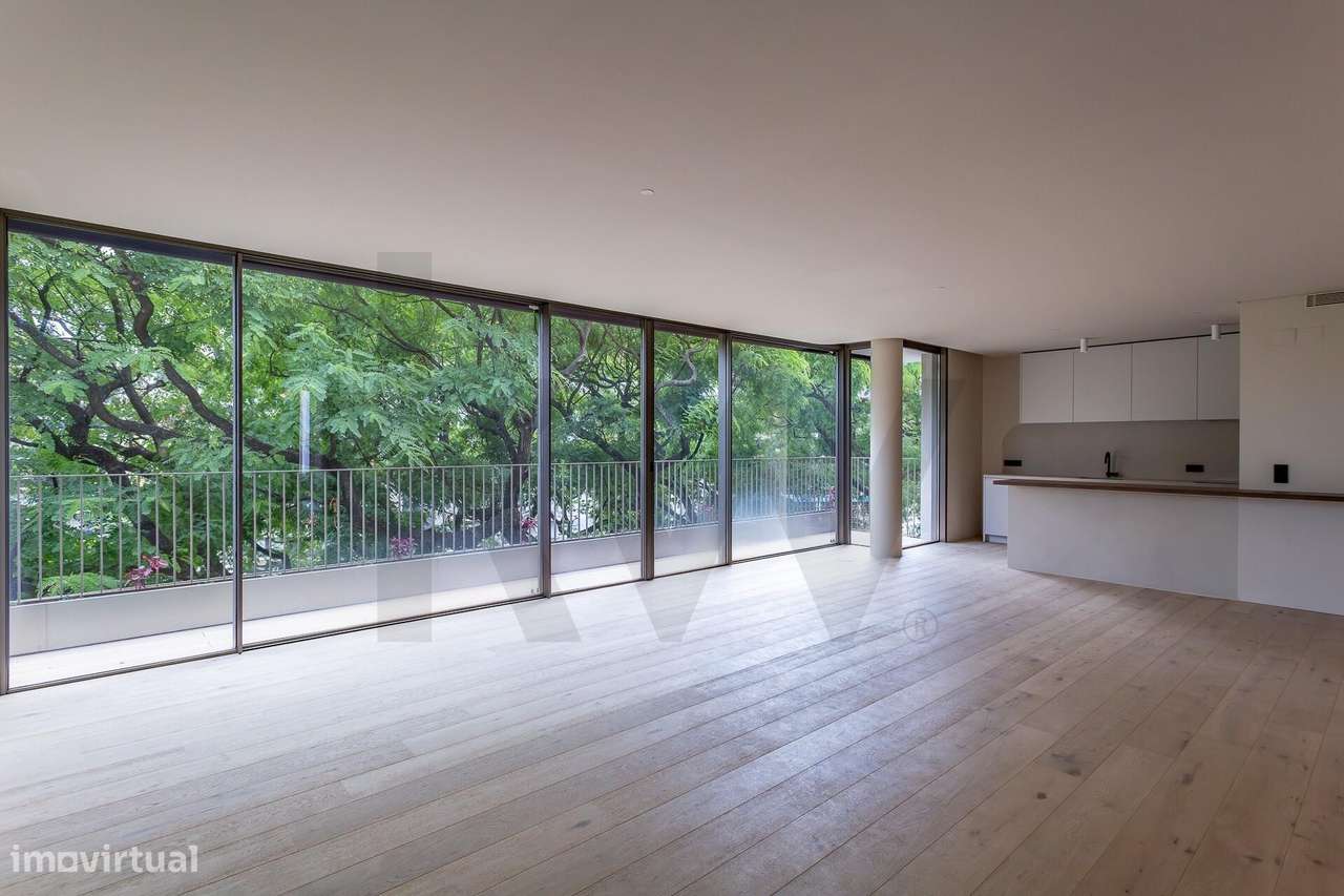 Apartamento T3 nas Avenidas Novas - Grande imagem: 1/39