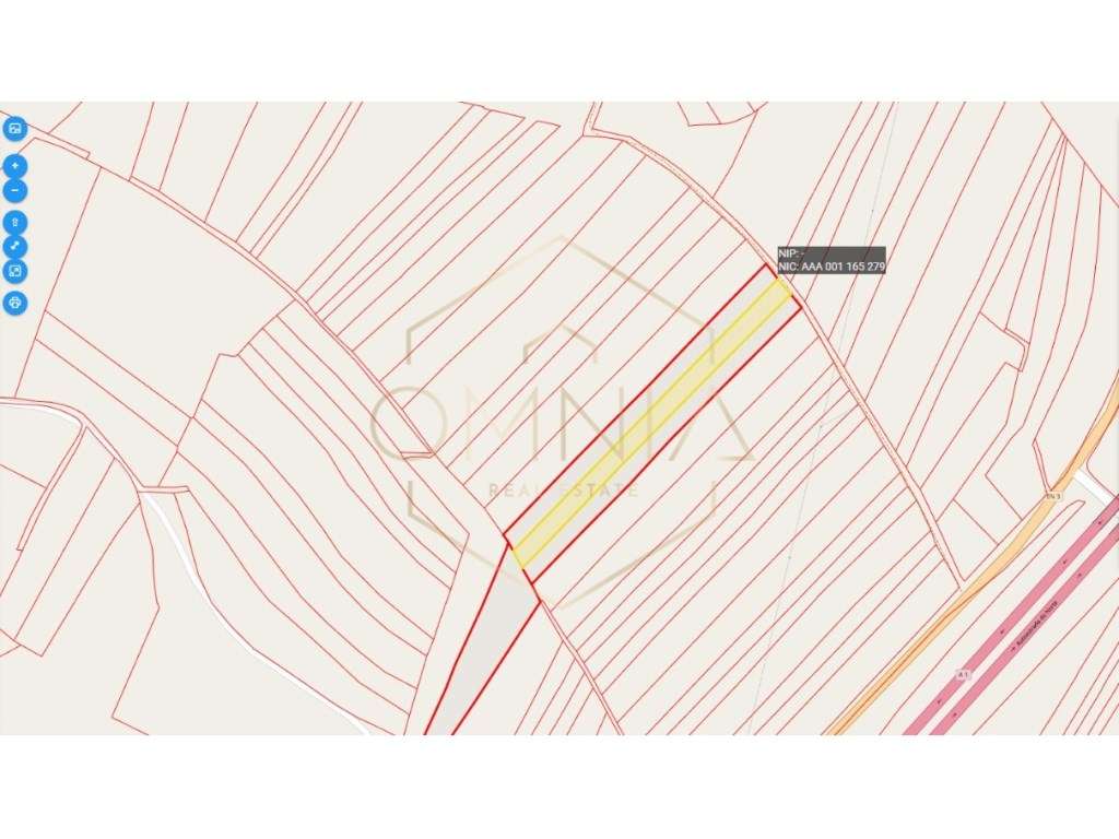 Terreno Rústico com Possibilidade de Construção - Achete - Grande imagem: 5/6