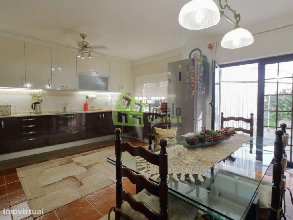 Moradia T3+1 com Quintal, Garagem em Vale de Milhaços-5