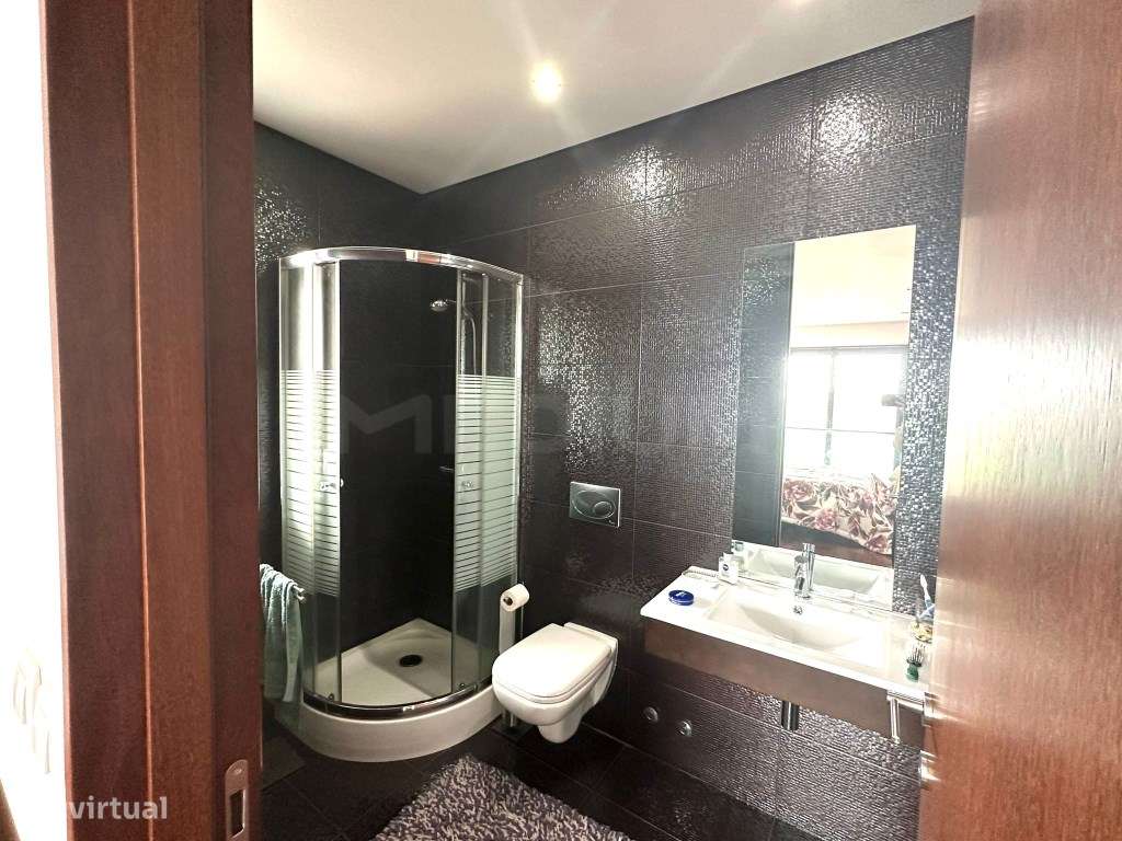 Apartamento T2, junto ao metro da Póvoa de Varzim-10