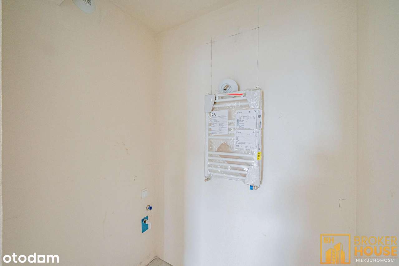 DOSKONAŁA LOKALIZACJA MIESZKANIE Z DUŻYM TARASEM-3