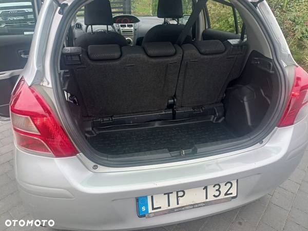 Toyota Yaris 1.33 Dynamic - 26